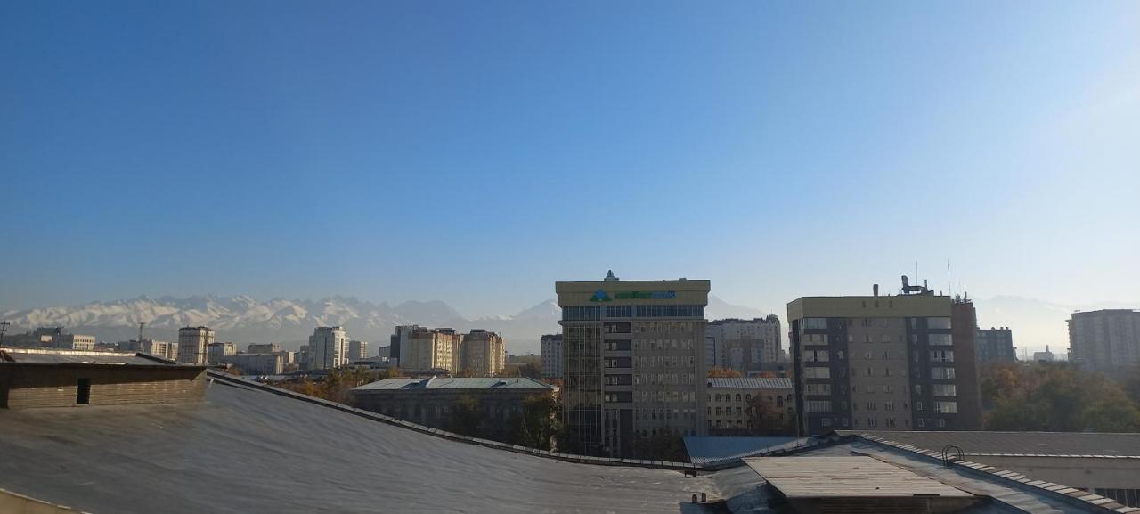 879 Apartment In Bishkek Esterno foto