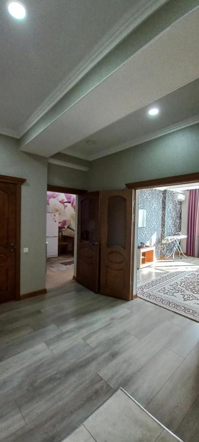 879 Apartment In Bishkek Esterno foto